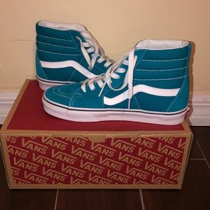 SK8-Hi Blue Vans